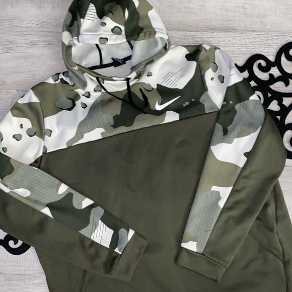 Nike hoodie - Picture 1 of 3